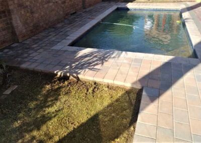 Eldoraigne Residential Swimming Pool Paving Using Cottage Pavers 2