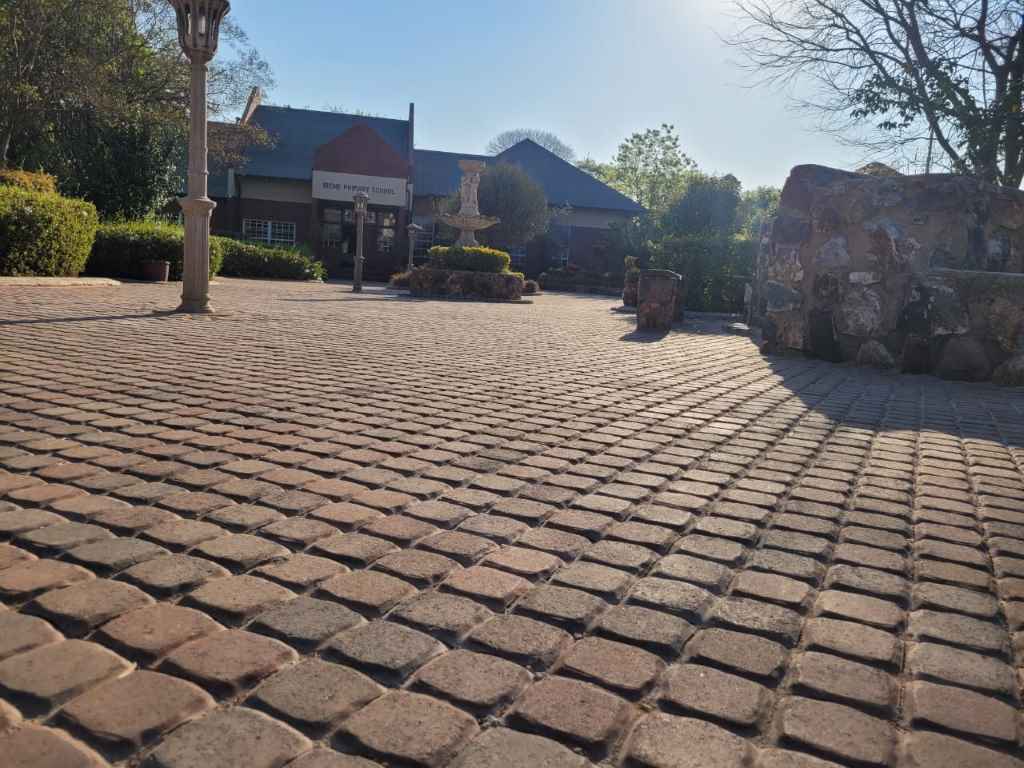 Irene Primary School Garden Walkways With a Autumn Blend Cobble Bond