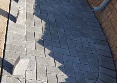 Wierdapark Residential Driveway Paving Using Grey Bevel Pavers 3