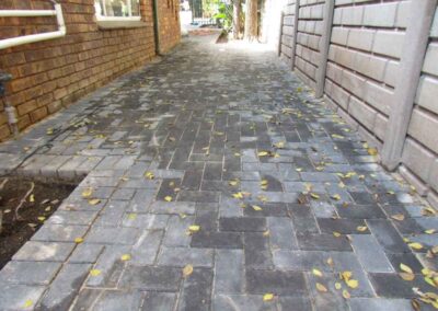 Wierdapark Residential Driveway Paving Using Grey Bevel Pavers 4