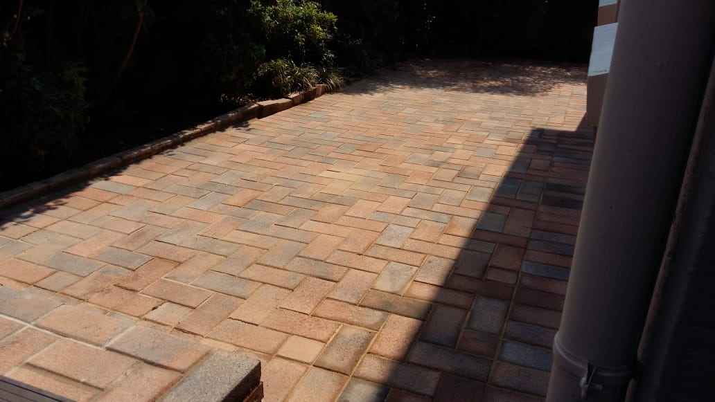 Woodlands Lifestyle Estate Residential Backyard Paving